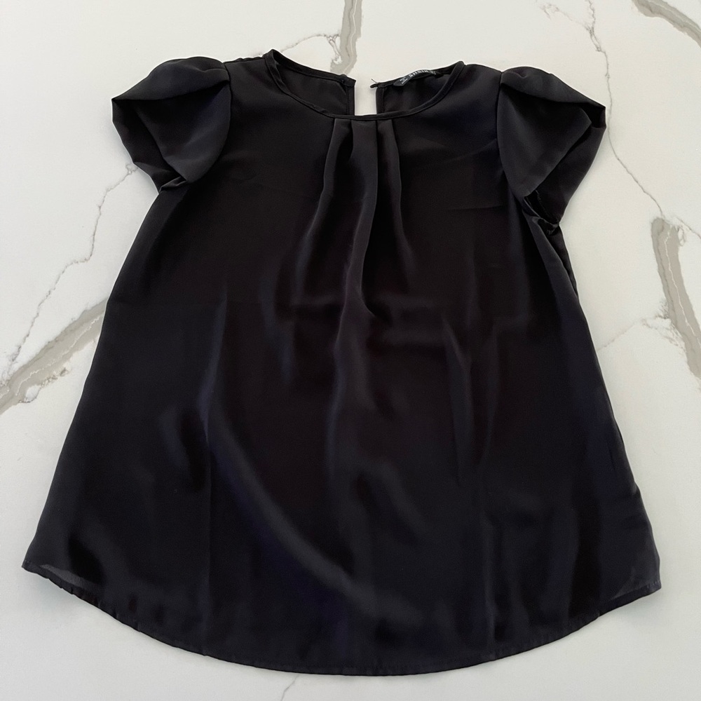Tulip sleeve black dress top *NEW*